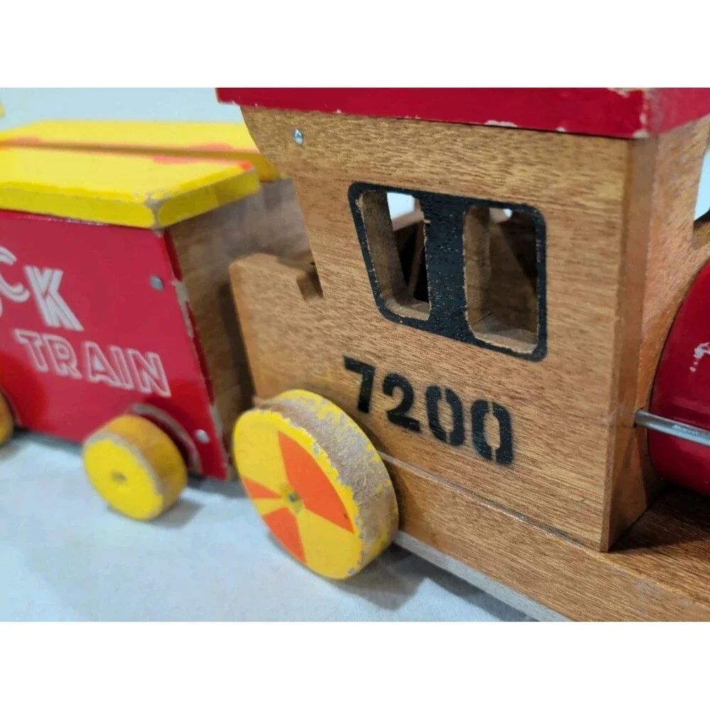 Vintage Wooden Toy Train Pull Toy 3 Cars 30 In.